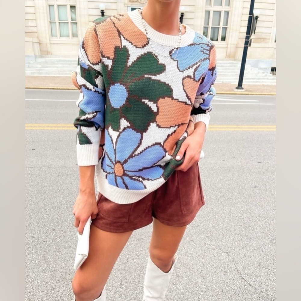 Women’s PINK LILY Oversized Cream Floral Hippie Boho Crewneck Sweater Large.